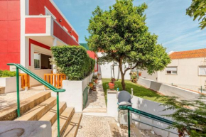 Ferienhaus in Algés mit Kleinem gemeinsamem Pool